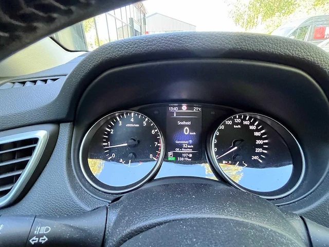Nissan qashqai 1.2 n-connecta, automaat *, tl-002-v - afbeelding 10 van  17