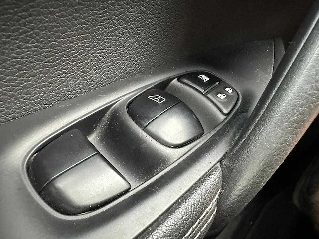 Nissan qashqai 1.2 n-connecta * pf-657-l - afbeelding 2 van  17