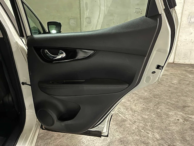Nissan qashqai 1.2 tekna 114pk 2015 (origineel-nl), gb-685-x - afbeelding 35 van  47
