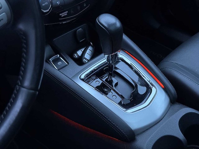 Nissan qashqai 1.2 tekna 2015 | 1-zsp-06 i - afbeelding 4 van  38