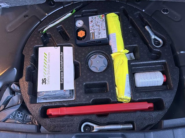 Nissan qashqai 1.2 tekna 2015 | 1-zsp-06 i - afbeelding 21 van  38