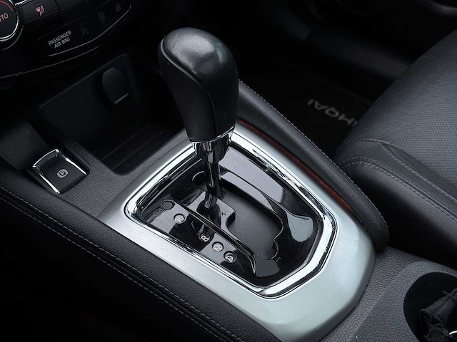 Nissan qashqai 1.2 tekna 2015 | hk-182-x i - afbeelding 19 van  35