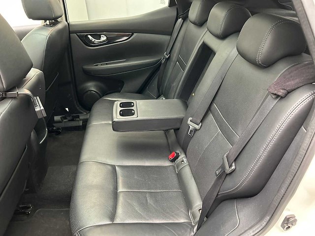 Nissan qashqai 1.2 tekna 2015 | zh-575-h - afbeelding 14 van  21