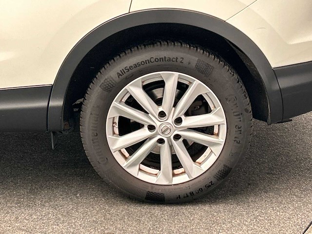Nissan qashqai 1.2 tekna 2015 | zh-575-h - afbeelding 14 van  41