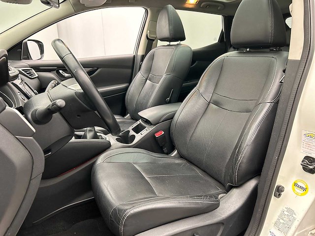 Nissan qashqai 1.2 tekna 2015 | zh-575-h - afbeelding 26 van  41