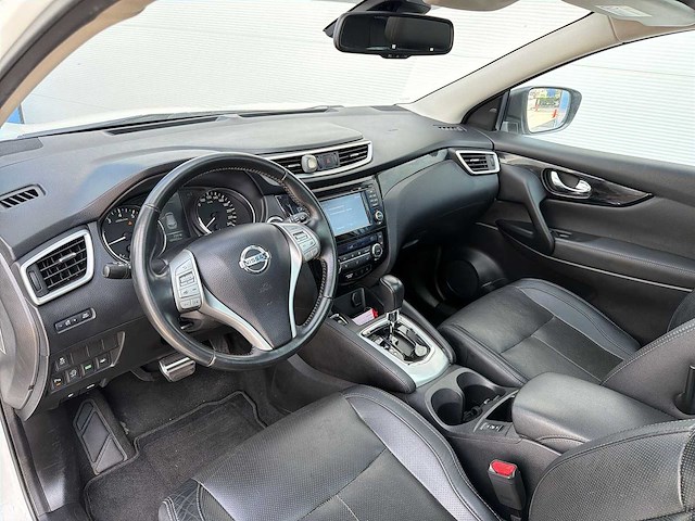 Nissan qashqai 1.2 tekna | 8-xvk-89 i - afbeelding 16 van  18