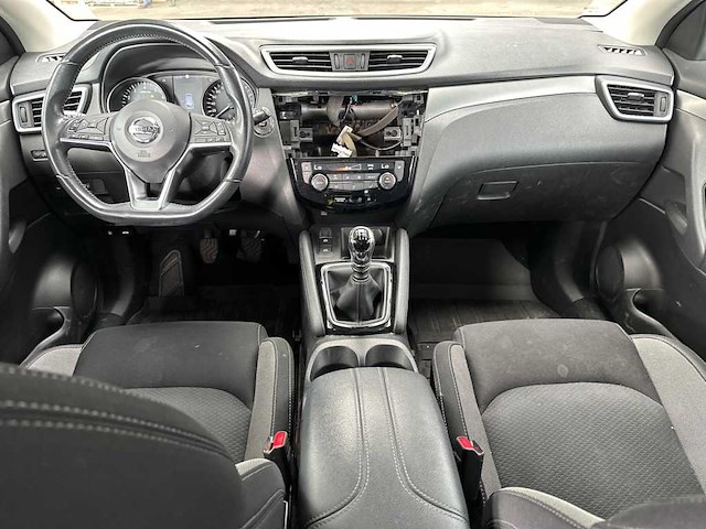 Nissan qashqai 1.3 dig-t n-connecta ; p-770-gb - afbeelding 3 van  16