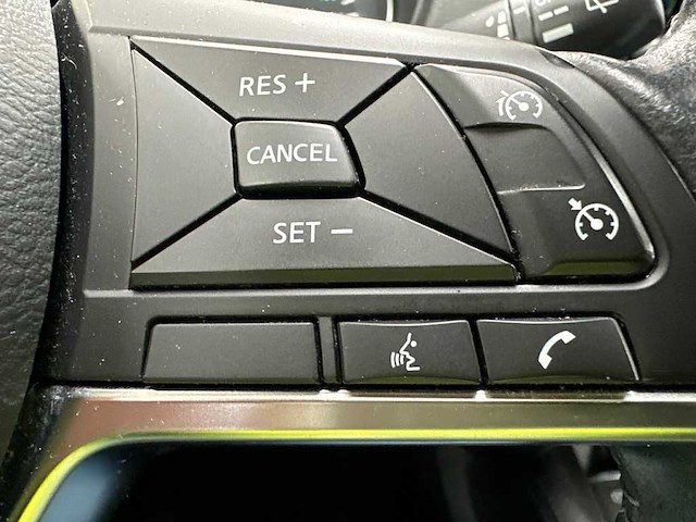 Nissan qashqai 1.3 dig-t n-connecta ; p-770-gb - afbeelding 2 van  17