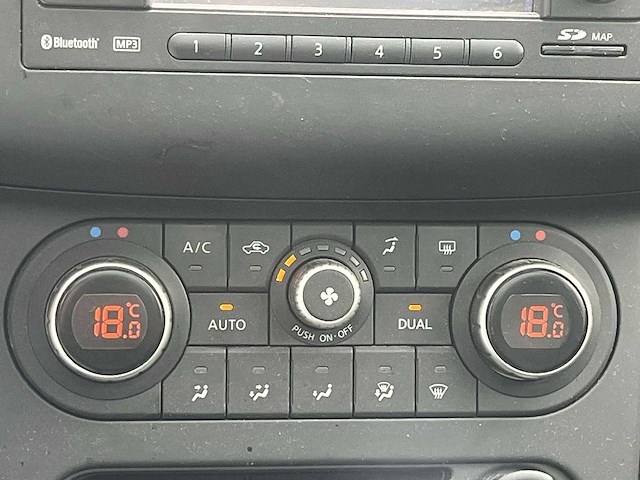 Nissan qashqai 1.6 connect edition 2013 | 30-zxg-6 - afbeelding 11 van  26