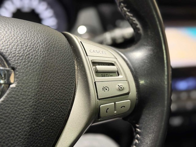 Nissan qashqai 1.6 tekna 164pk 2015, jn-139-h - afbeelding 17 van  51