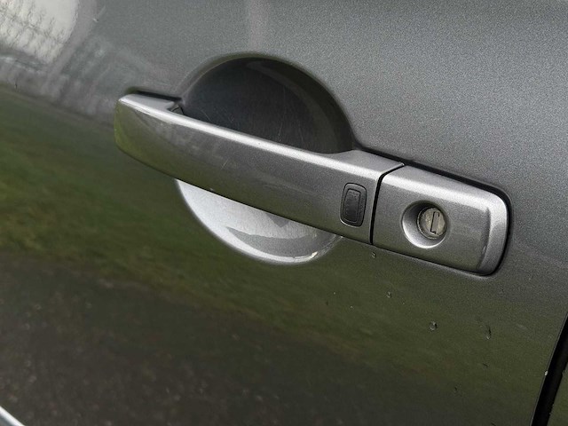 Nissan qashqai +2 2.0 tekna 2012 | 44-tfx-6 iaw - afbeelding 18 van  32