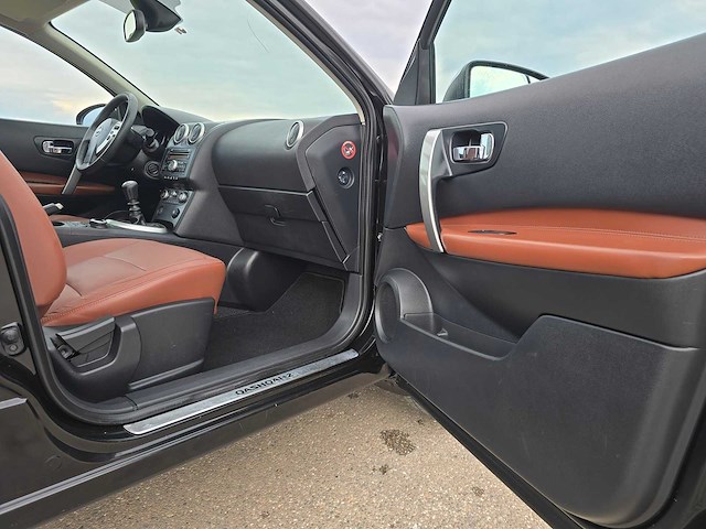 Nissan qashqai +2 2.0 tekna 4wd, 88-hgl-9 - afbeelding 3 van  32