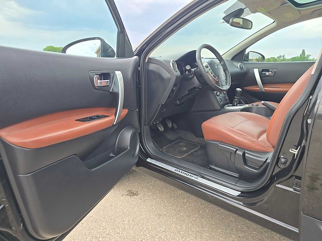Nissan qashqai +2 2.0 tekna 4wd, 88-hgl-9 - afbeelding 10 van  32