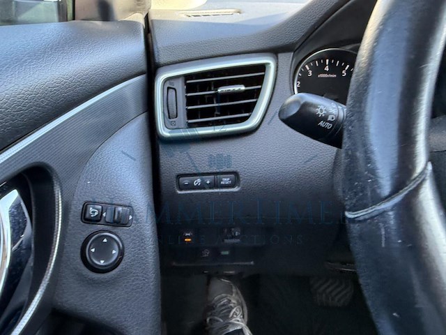 Nissan qashqai qashqai 1.2 dig-t n-connecta xtronic 115 at, 2017 - afbeelding 10 van  32