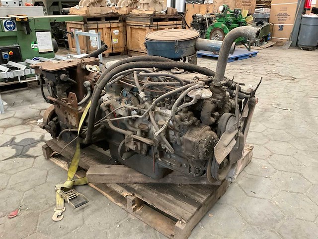 Nissan sd33 dieselmotor - afbeelding 10 van  11