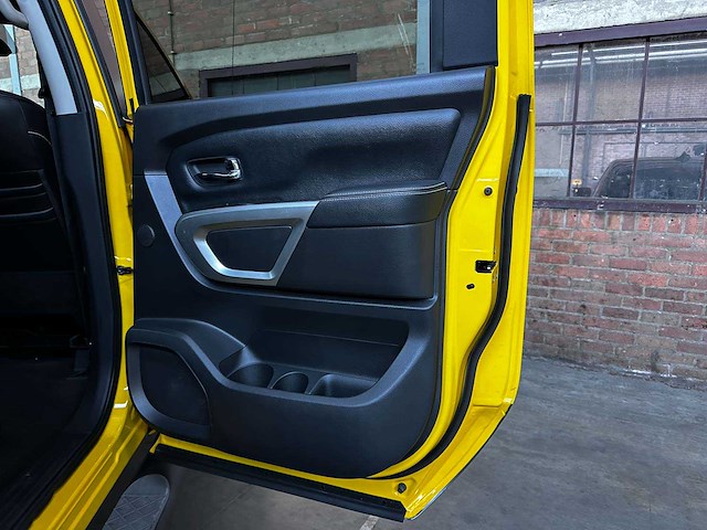 Nissan titan pro-4x 5.6 v8 396pk 2018 - afbeelding 1 van  1