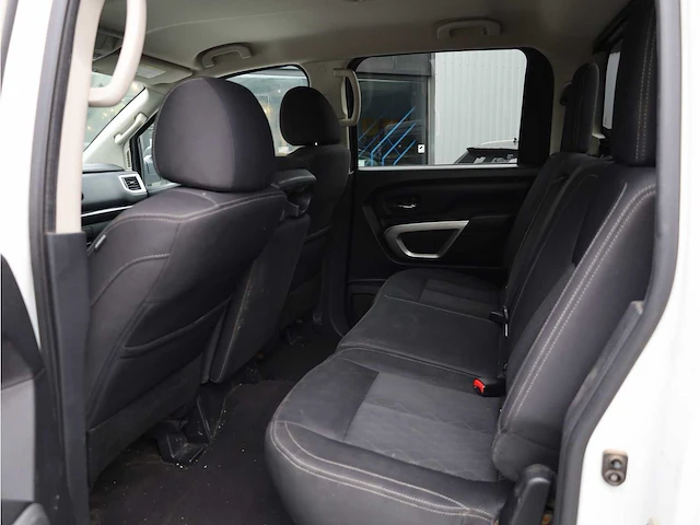 Nissan titan xd 5.6l v8 2017 automaat - afbeelding 15 van  24
