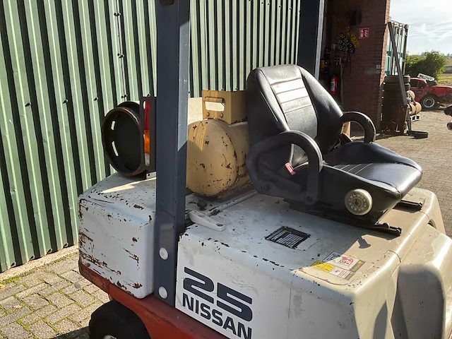 Nissan uj02a25u vorkheftruck - afbeelding 3 van  19