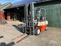 Nissan uj02a25u vorkheftruck