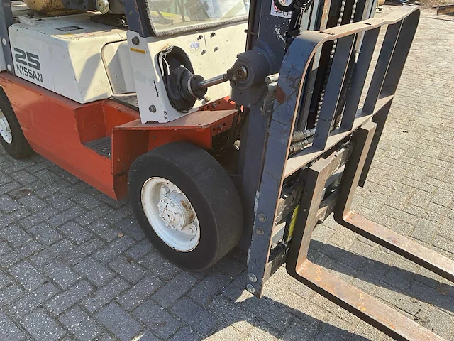 Nissan uj02a25u vorkheftruck - afbeelding 15 van  19