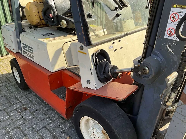 Nissan uj02a25u vorkheftruck - afbeelding 16 van  19
