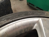 Nissan velgen met banden (4x) - afbeelding 4 van  5