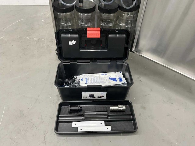 Nissei - na 3338 rapid combi - watergekoelde softijs- en milkshakemachine - afbeelding 4 van  14