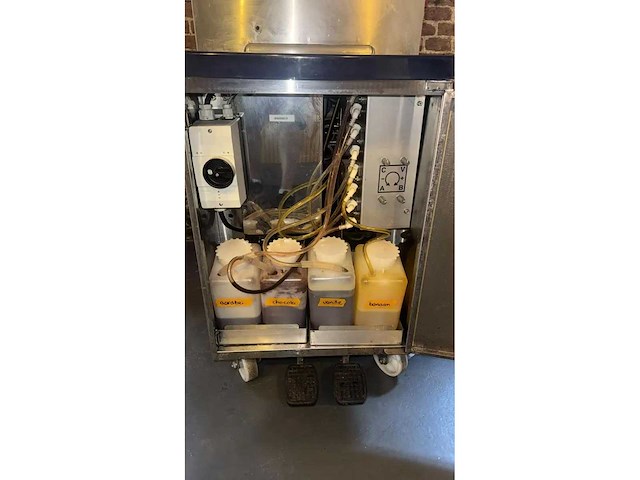 Nissei - na-3344weg - watergekoelde softijsmachine - afbeelding 8 van  8