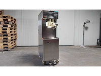 Nissei freezer - na 3331 - nissei na-3331 softijs- & milkshakemachine - afbeelding 1 van  7