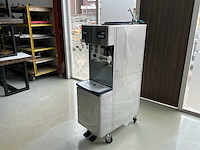 Nissei freezer na3348 giant kombi softijsmachine - afbeelding 7 van  13