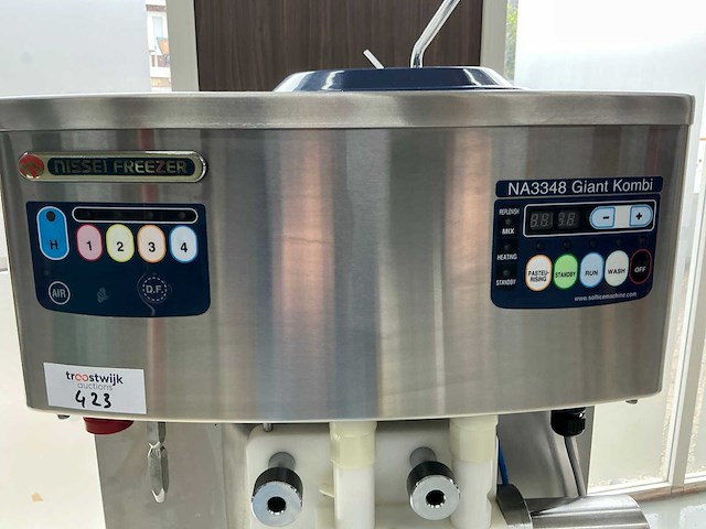 Nissei freezer na3348 giant kombi softijsmachine - afbeelding 9 van  13