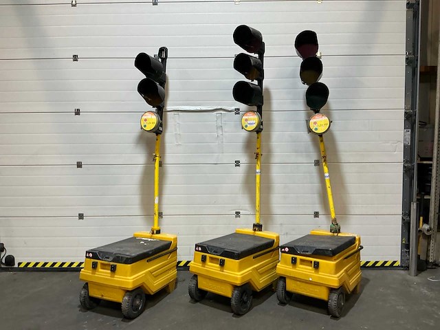 Nissen quarz lza 500-led verkeerslicht (3x) - afbeelding 1 van  13