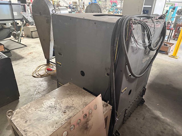 Nisshibo - 1999 - hiq-1250 - ponsmachine - afbeelding 6 van  20