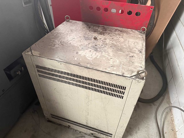 Nisshibo - 1999 - hiq-1250 - ponsmachine - afbeelding 8 van  20