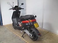 Niu - bromscooter - mqi+ sport std - e-scooter - afbeelding 8 van  14