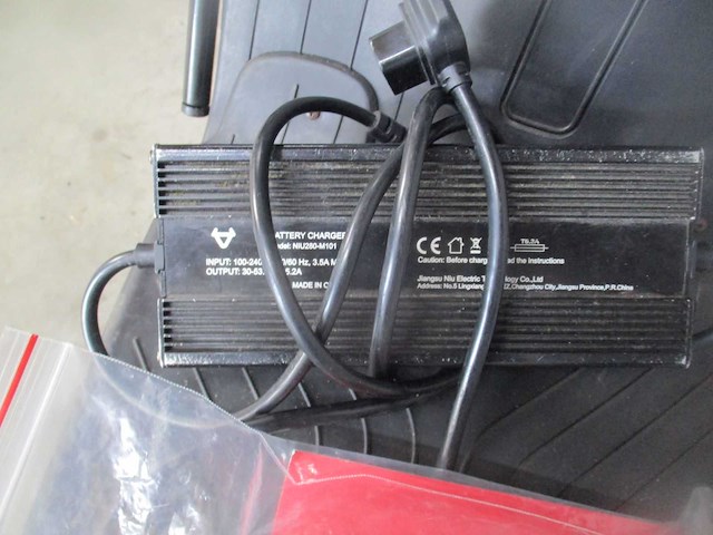 Niu - bromscooter - mqi+ sport std - e-scooter - afbeelding 9 van  14