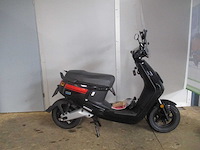 Niu - bromscooter - mqi+ sport std - e-scooter - afbeelding 6 van  14
