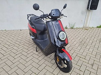 Niu - bromscooter - n1s - e-scooter - dsz-87-h - afbeelding 2 van  8