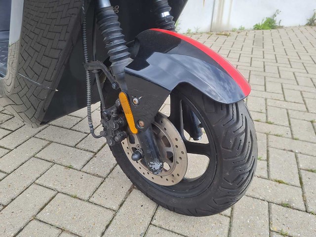 Niu - bromscooter - n1s - e-scooter - dsz-87-h - afbeelding 6 van  8