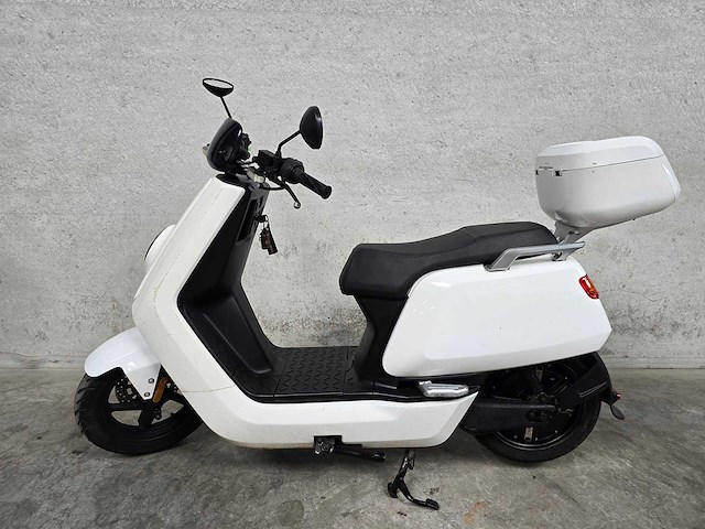 Niu - bromscooter - n1s - elektrische 45km uitvoering drz73s - afbeelding 1 van  9