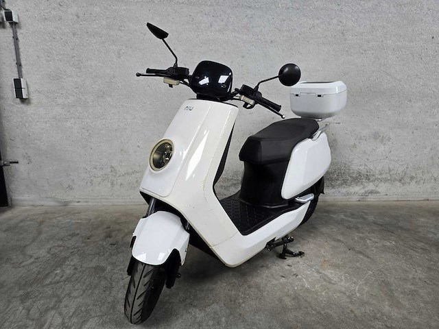 Niu - bromscooter - n1s - elektrische 45km uitvoering drz73s - afbeelding 3 van  9