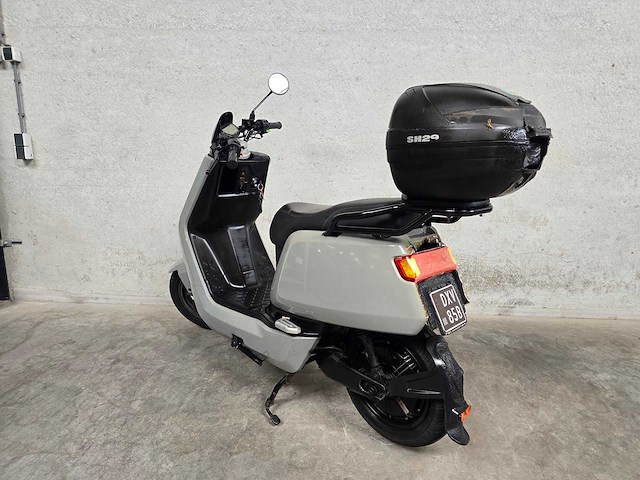 Niu - elektrische snorscooter - u1 - 25km uitvoering dxv85b - afbeelding 3 van  4