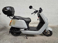 Niu - elektrische snorscooter - u1 - 25km uitvoering dxv85b - afbeelding 4 van  8