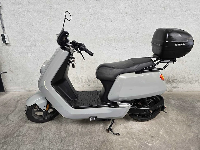 Niu - elektrische snorscooter - u1 - 25km uitvoering dxv85b - afbeelding 1 van  8