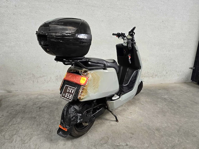 Niu - elektrische snorscooter - u1 - 25km uitvoering dxv85b - afbeelding 4 van  8