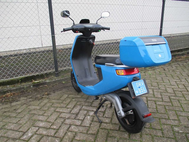 Niu - snorscooter - m1 sport - e-scooter - afbeelding 2 van  14