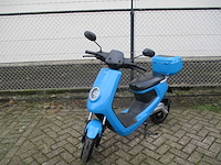 Niu - snorscooter - m1 sport - e-scooter - afbeelding 7 van  14