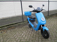 Niu - snorscooter - m1 sport - e-scooter - afbeelding 10 van  14