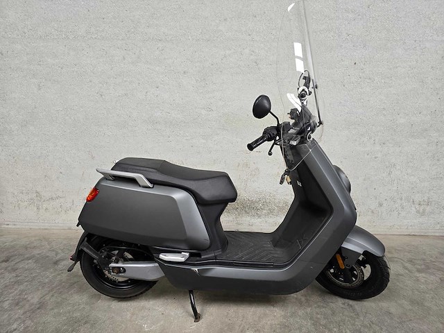 Niu - snorscooter - n1s - brommer - afbeelding 2 van  8