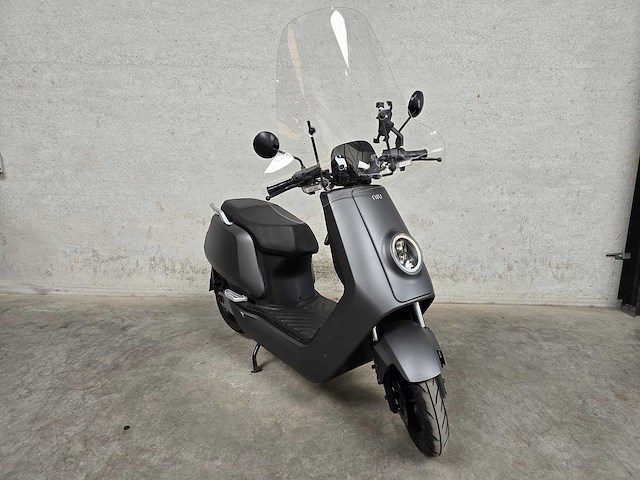 Niu - snorscooter - n1s - brommer - afbeelding 4 van  8